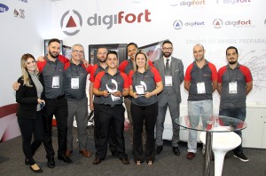 Equipe Digifort comemora a conquista das novas premiações