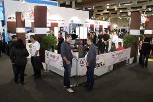 Cerca de 2000 pessoas passaram pelo Digifort Lounge